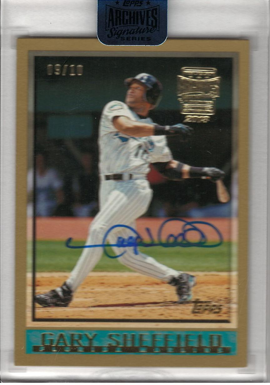 2018 Topps Archives Signature Series Retired Player Edition - Encased Buyback Autographs - Gary Sheffield Gary Sheffield #166 AU, SN10 front