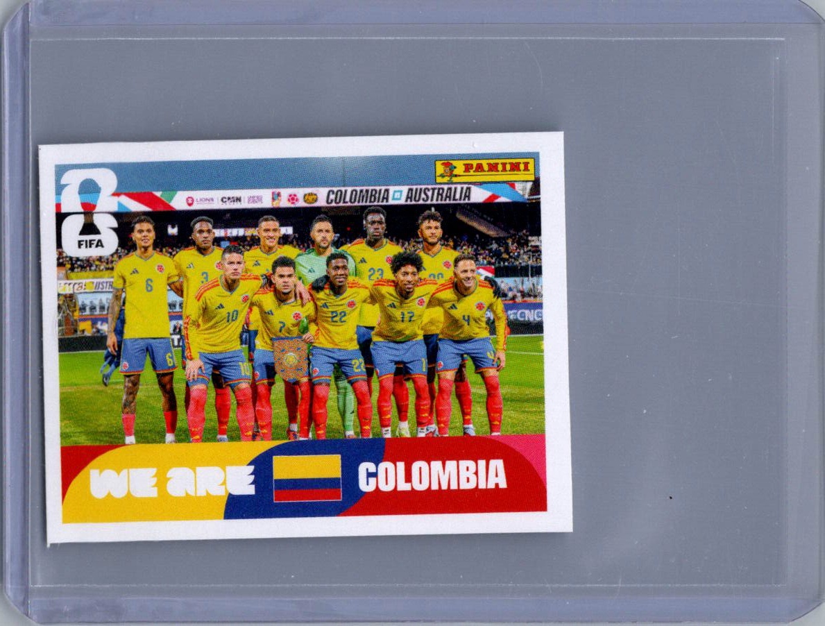2026 Panini FIFA World Cup Stickers International Edition ("Printed in Italy" Back) Team Photo #COL13 front