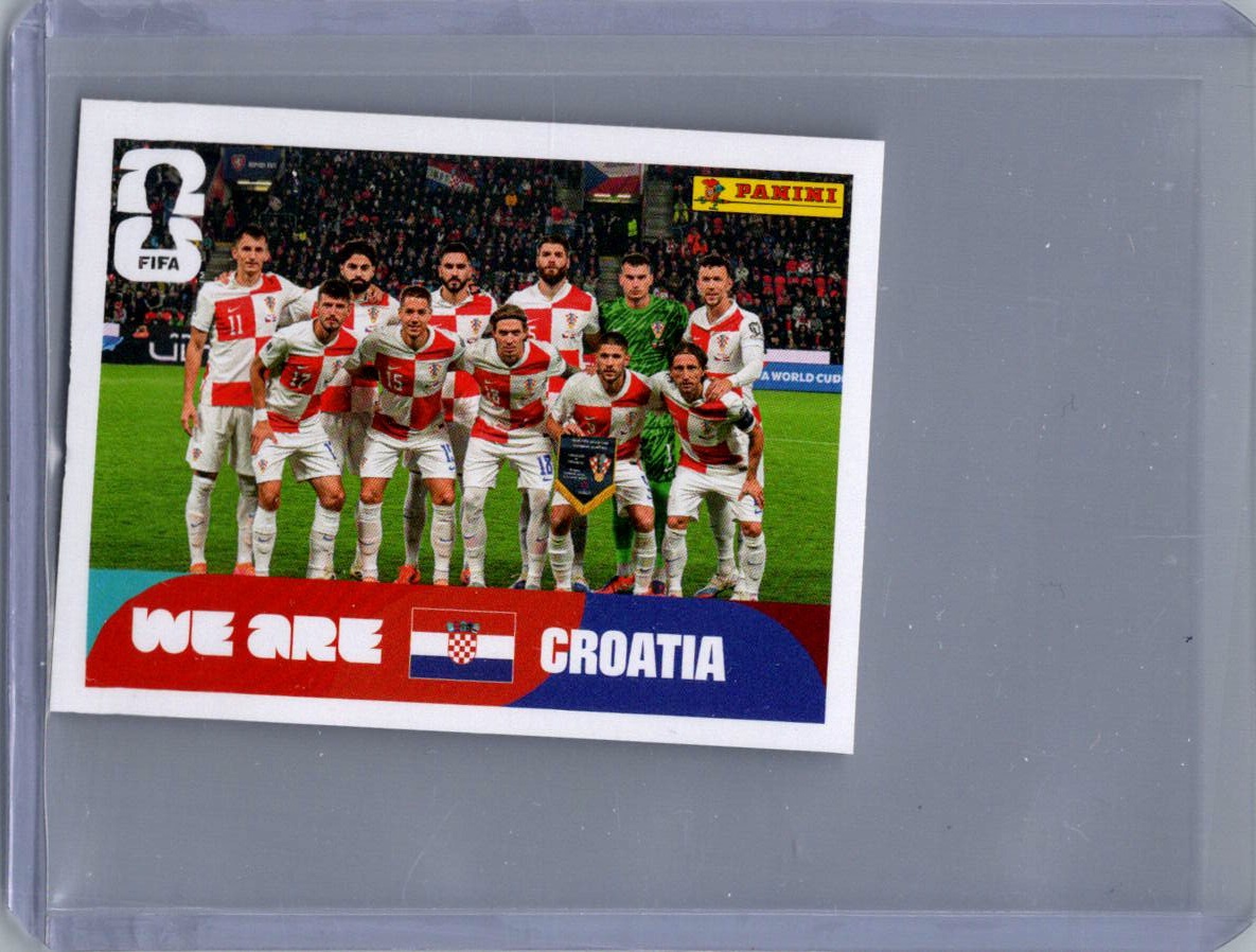 2026 Panini FIFA World Cup Stickers International Edition ("Printed in Italy" Back) Team Photo #CRO13 front