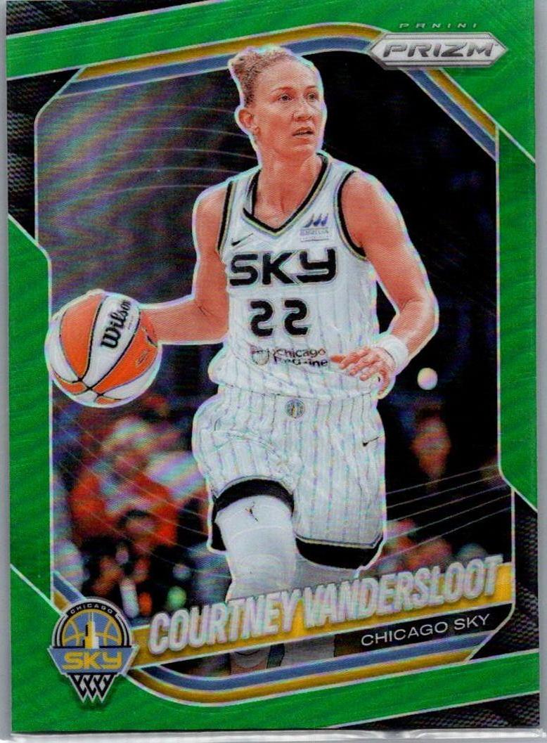 2025 Panini Prizm WNBA - Green Prizms Courtney Vandersloot #124 front