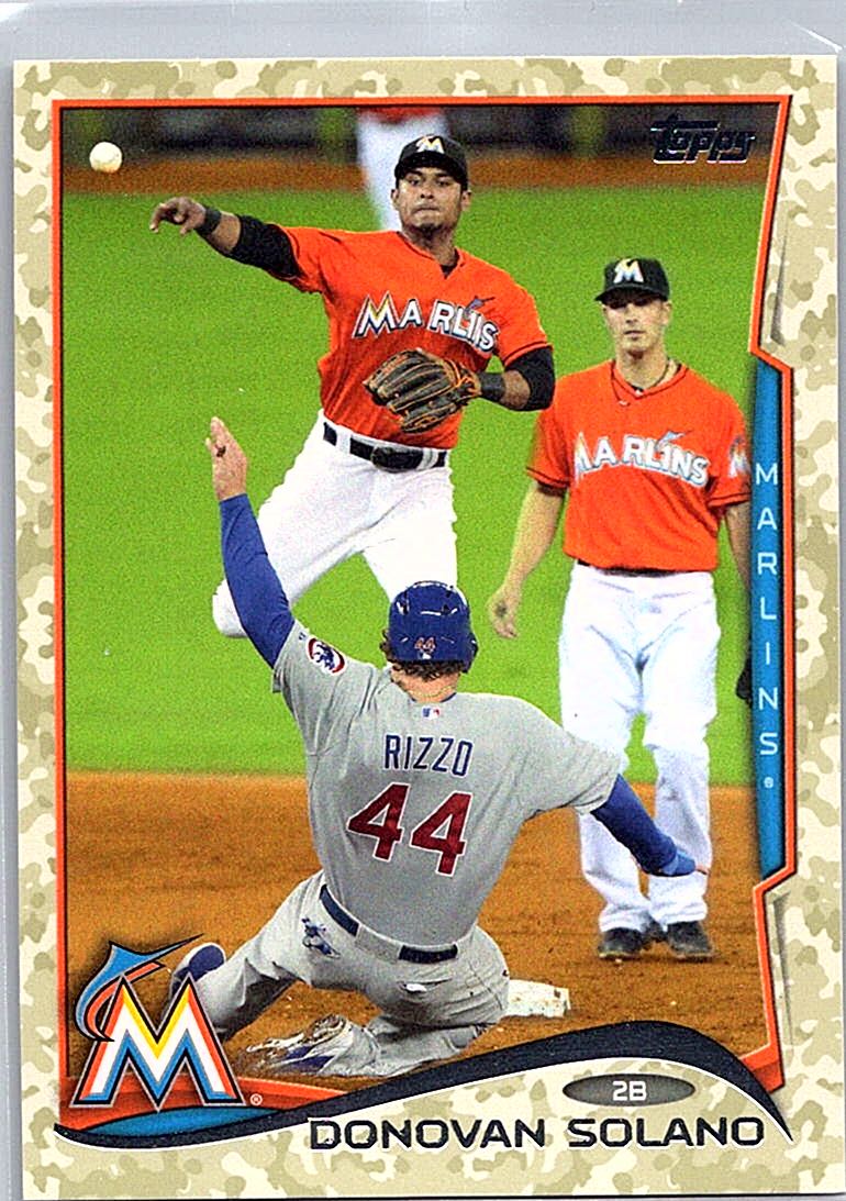 2014 Topps - Camo Donovan Solano #567 SN99 front