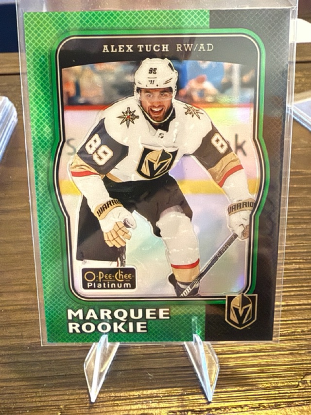 2017-18 O-Pee-Chee Platinum - Retro-Green-Rainbow Alex Tuch #R-85 SN49 front