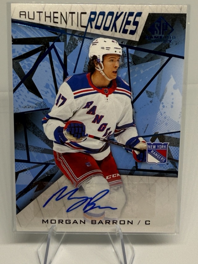 2021-22 SP Game Used - Blue Auto Morgan Barron #152 AU front
