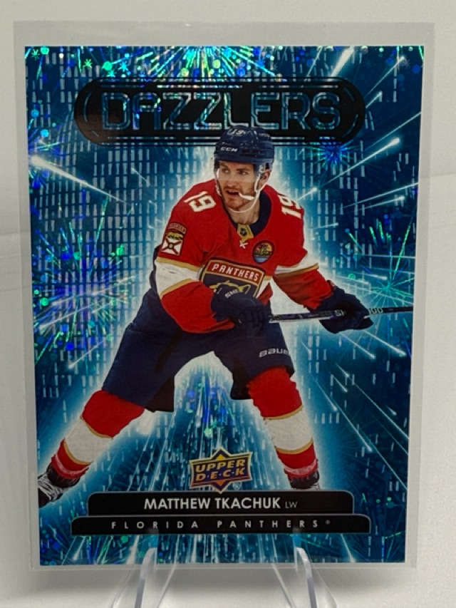 2022-23 Upper Deck - Dazzlers Blue Matthew Tkachuk #DZ-117 front