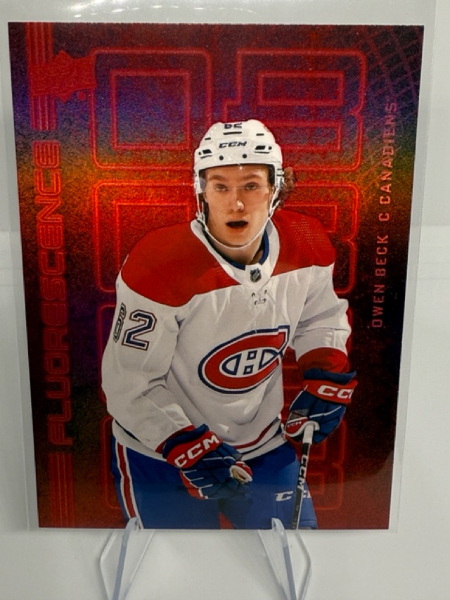 2023-24 Upper Deck - Fluorescence Red Owen Beck #F-2 front