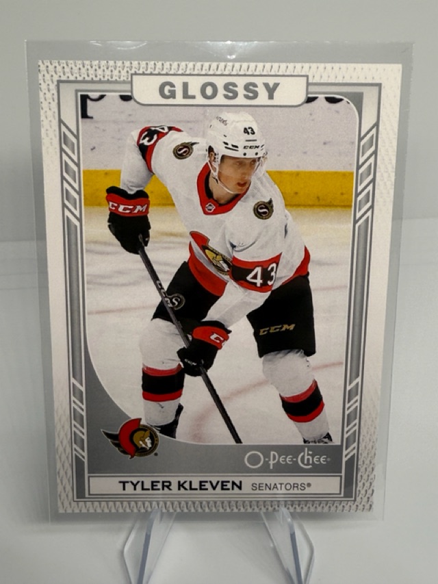 2023-24 Upper Deck - O-Pee-Chee Glossy Tyler Kleven #R-37 front