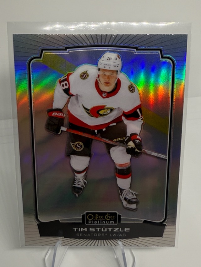 2022-23 O-Pee-Chee Platinum - Rainbow Tim Stutzle #62 front