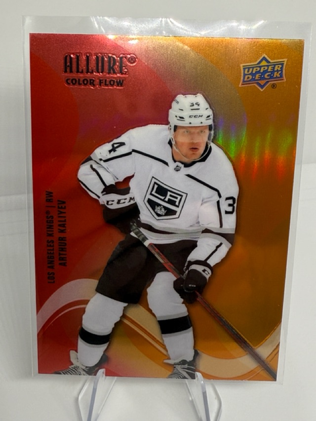 2022-23 Upper Deck Allure - Color Flow Red-Orange Arthur Kaliyev #SF-92 front