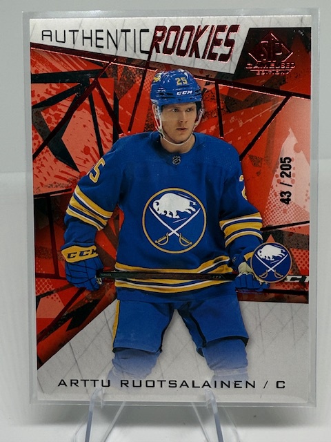 2021-22 SP Game Used - Red Fragment Arttu Ruotsalainen #156 SN205 front