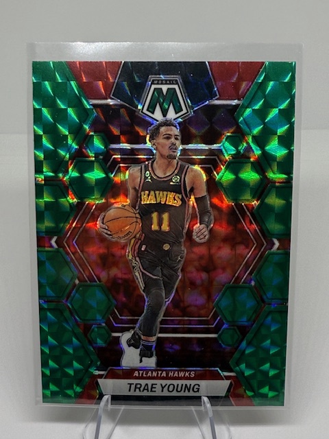 2022-23 Panini Mosaic - Green Trae Young #8 front