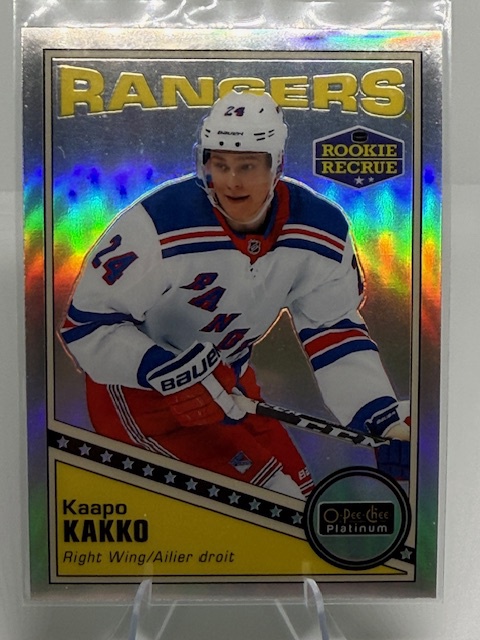 2019-20 O-Pee-Chee Platinum - Retro-Rainbow Kaapo Kakko #R-51 front