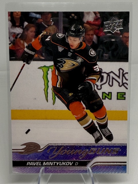 2023-24 Upper Deck Pavel Mintyukov #488 RC front