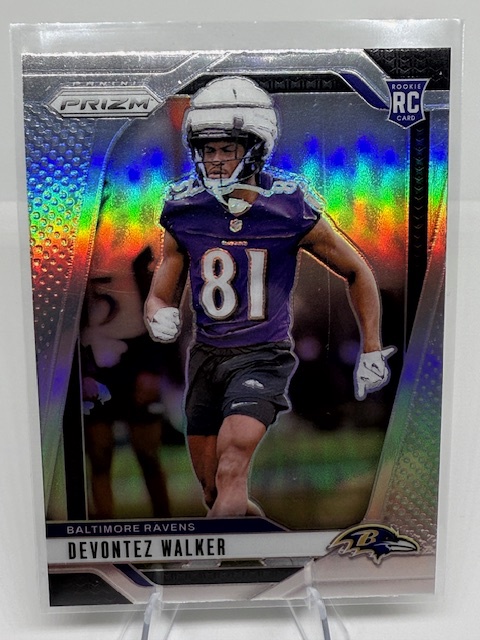 2024 Panini Prizm - Silver Devontez Walker #328 RC front