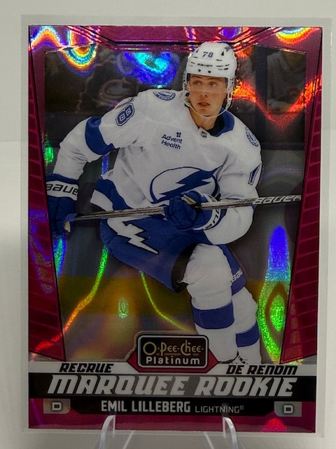2024-25 O-Pee-Chee Platinum - Pink Magma Emil Lilleberg #256 front