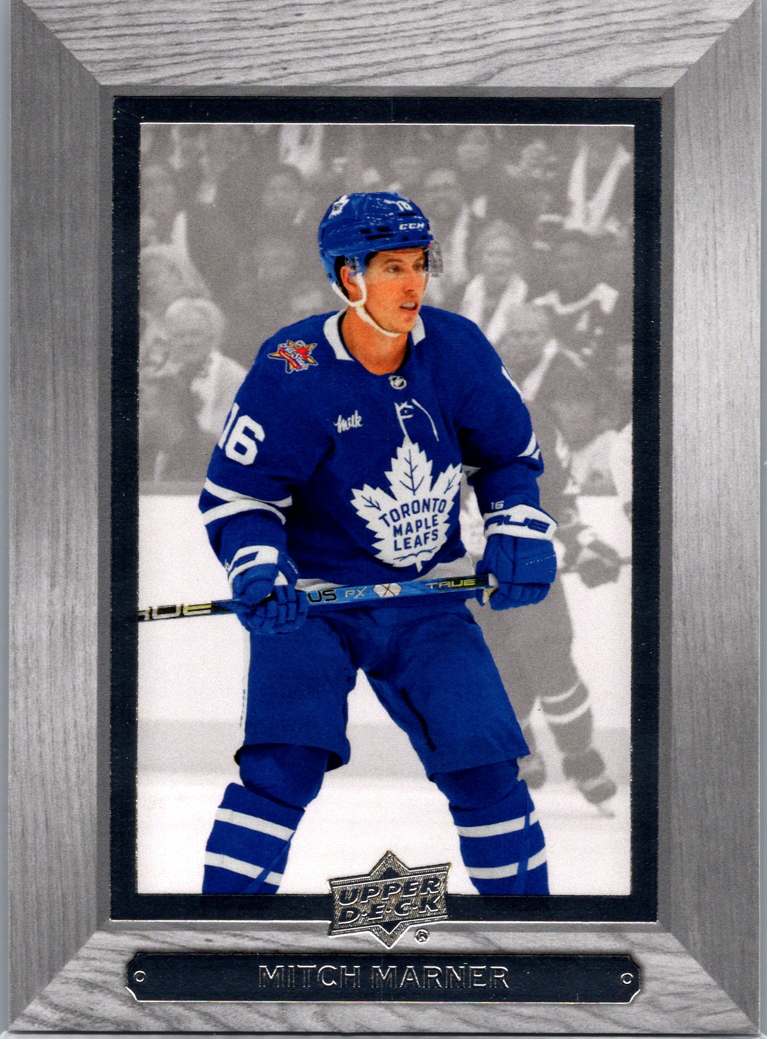 2023-24 Upper Deck - 2003-04 Bee Hive Mitch Marner #BH-27 front