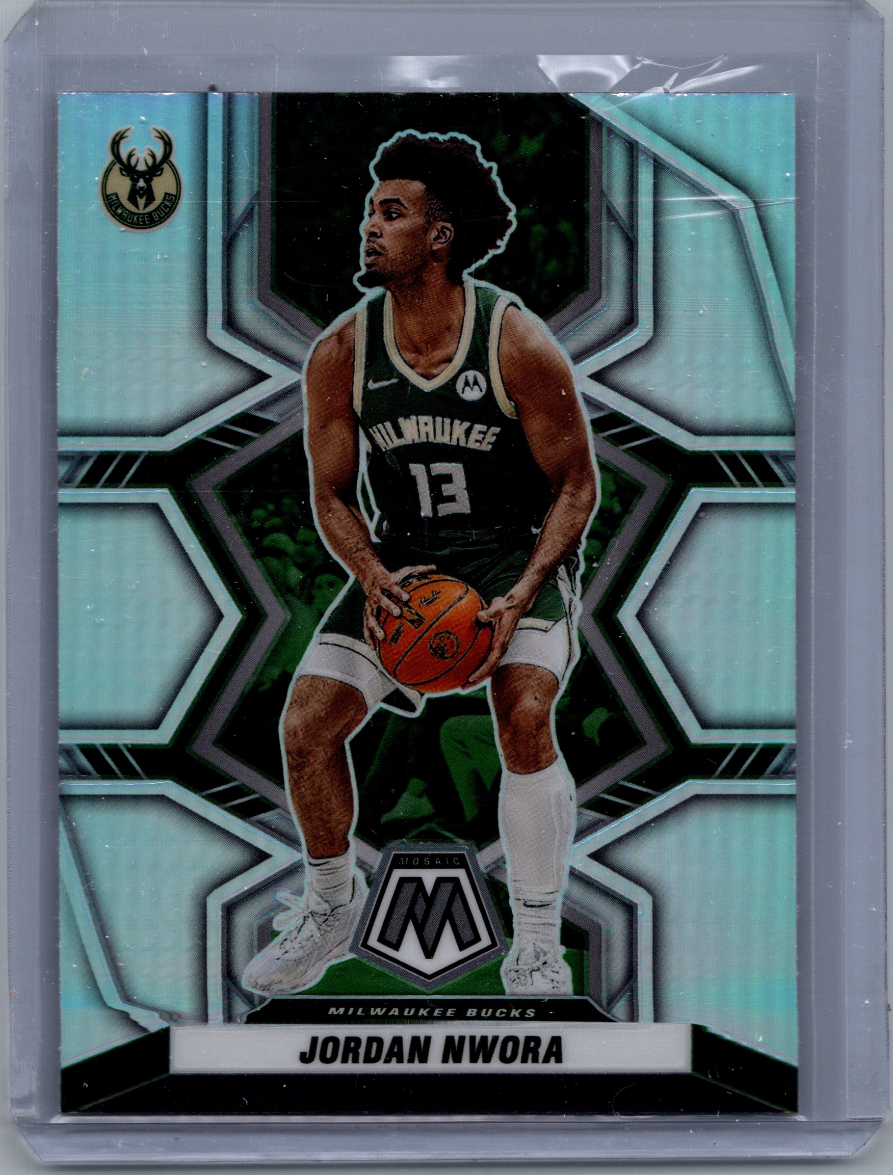 2021-22 Panini Mosaic - Silver Jordan Nwora #47 front