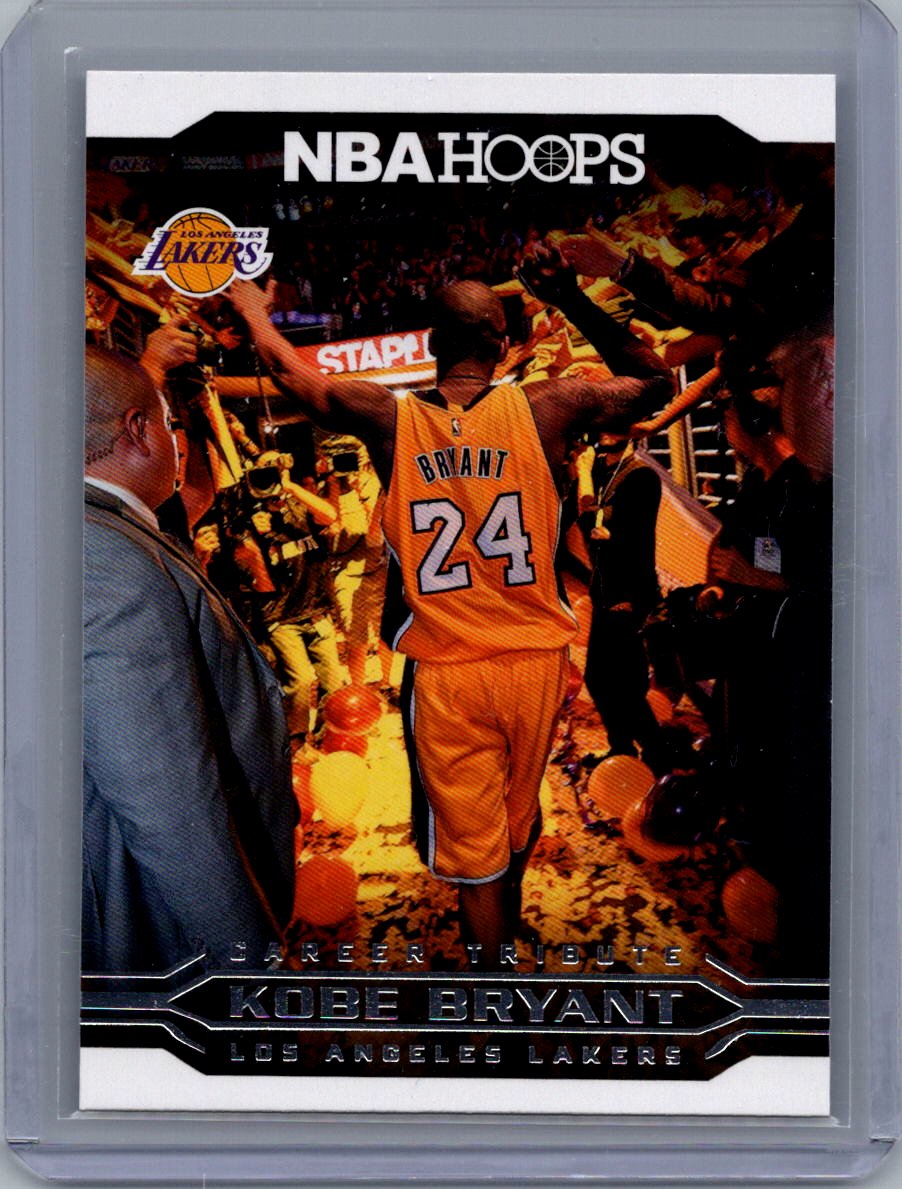 2017-18 Hoops Kobe Bryant #300 front